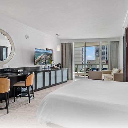 Fontainebleau Resort Balcony W Ocean And City View Miami Beach Extérieur photo